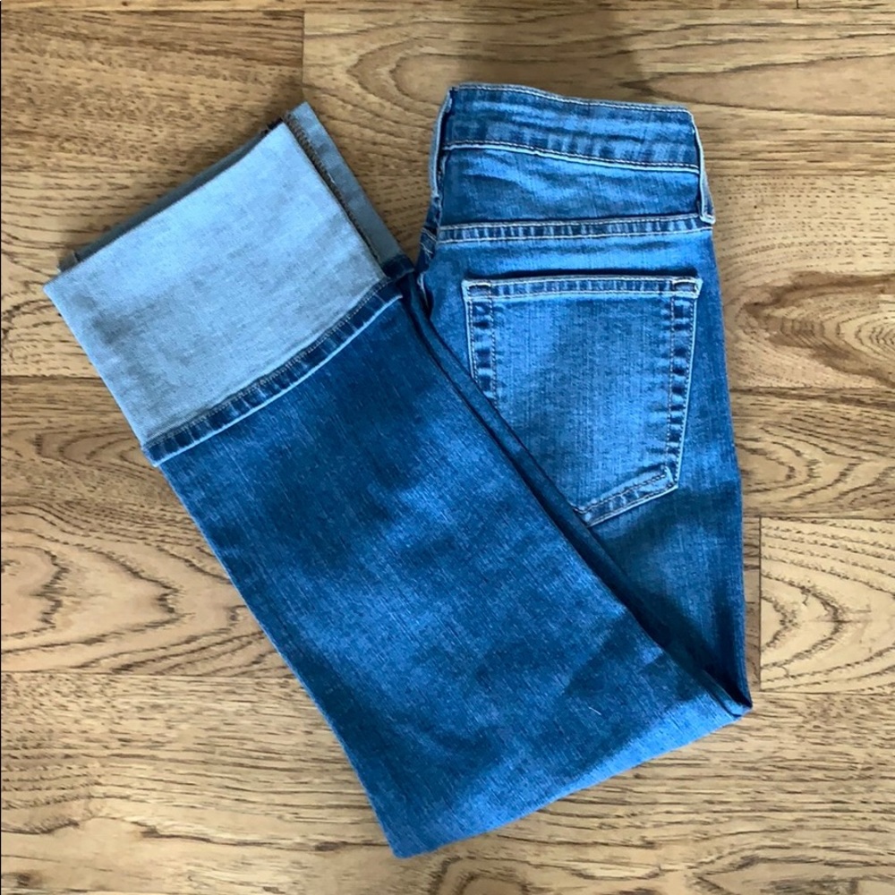 Distressed Jeans - Picture 2 of 4